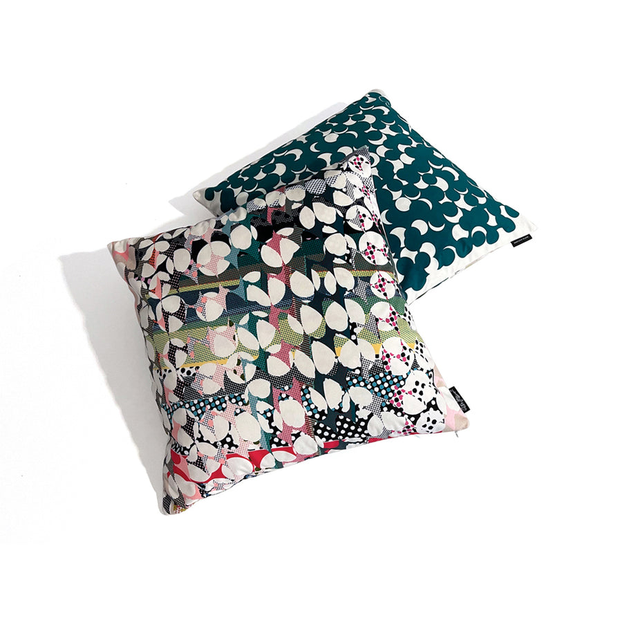 Floral Dots - Unisolo (green/white) - Cushion Cover - shop.reettahiltunen.com