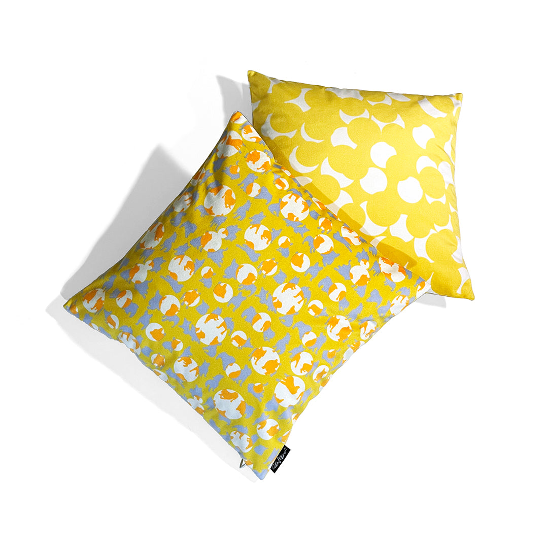 Champions Crescendo #1 (yellow/white) cushion cover - shop.reettahiltunen.com