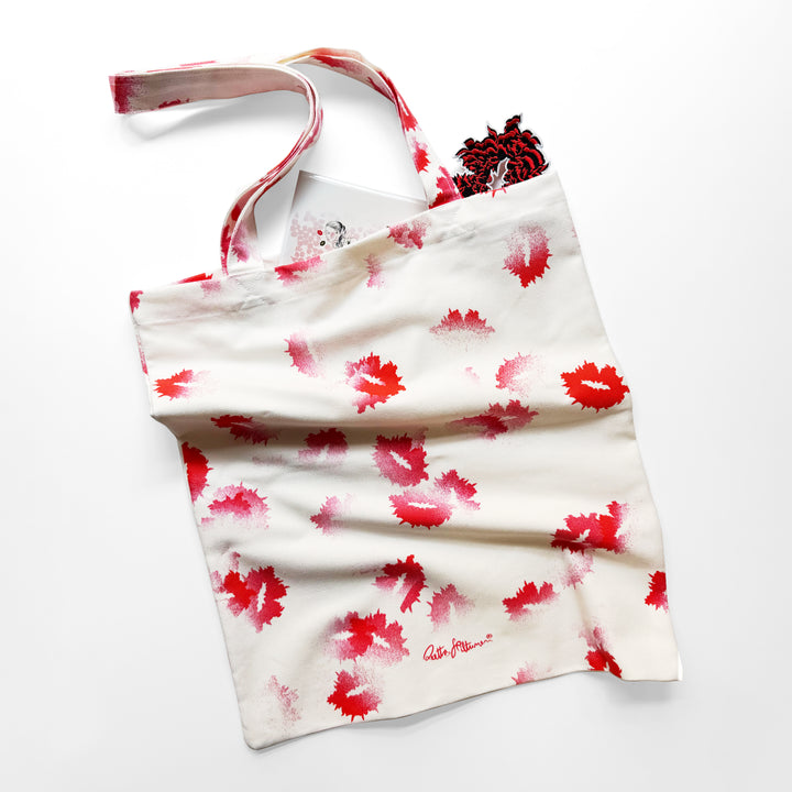 XOXO - Tote Bag - shop.reettahiltunen.com