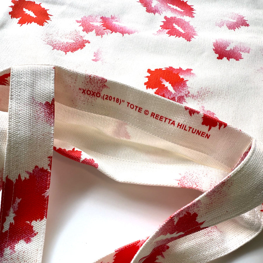 XOXO - Tote Bag - shop.reettahiltunen.com