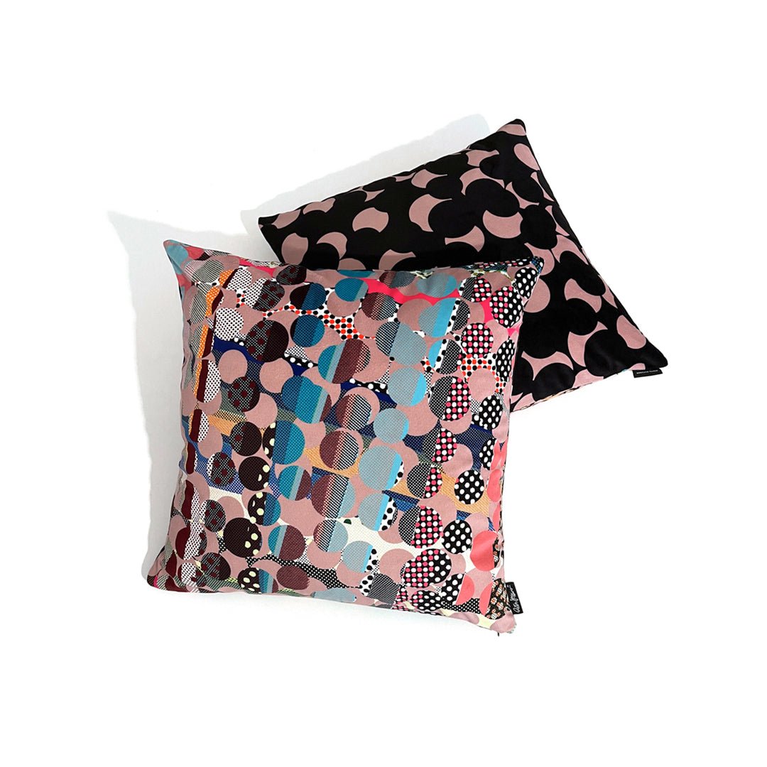 Rhythmic Dots - Crescendo #1 (black/rose) - Cushion Cover - shop.reettahiltunen.com